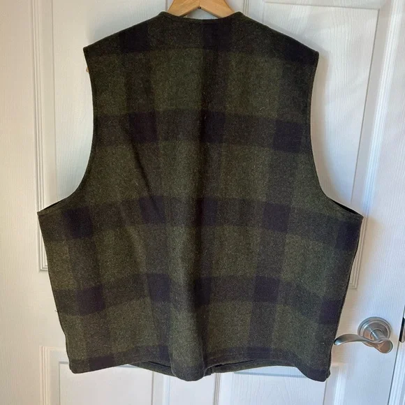 Like-New 3XLarge Filson Mackinaw Wool Vest forest green plaid - Picture 4 of 12